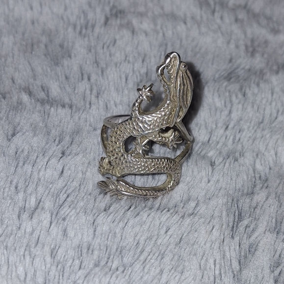 Vintage Dragon Ring - Picture 1 of 4